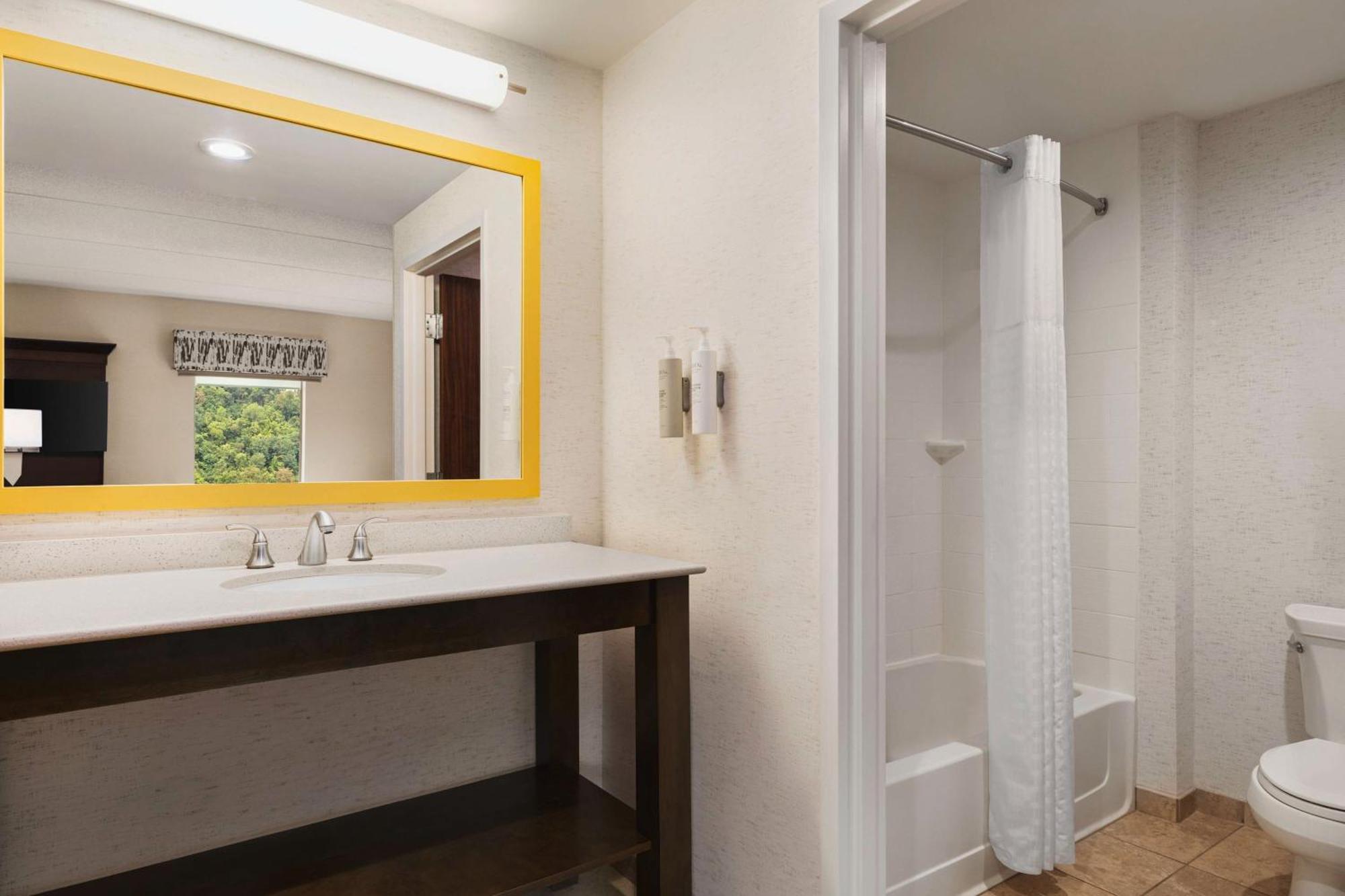 Hampton Inn & Suites Pittsburgh Waterfront West Homestead Ngoại thất bức ảnh